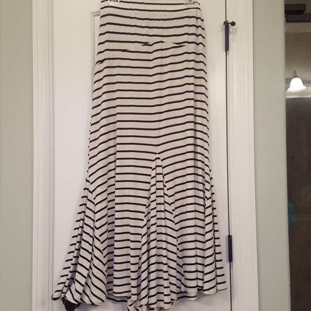 Maxi skirt