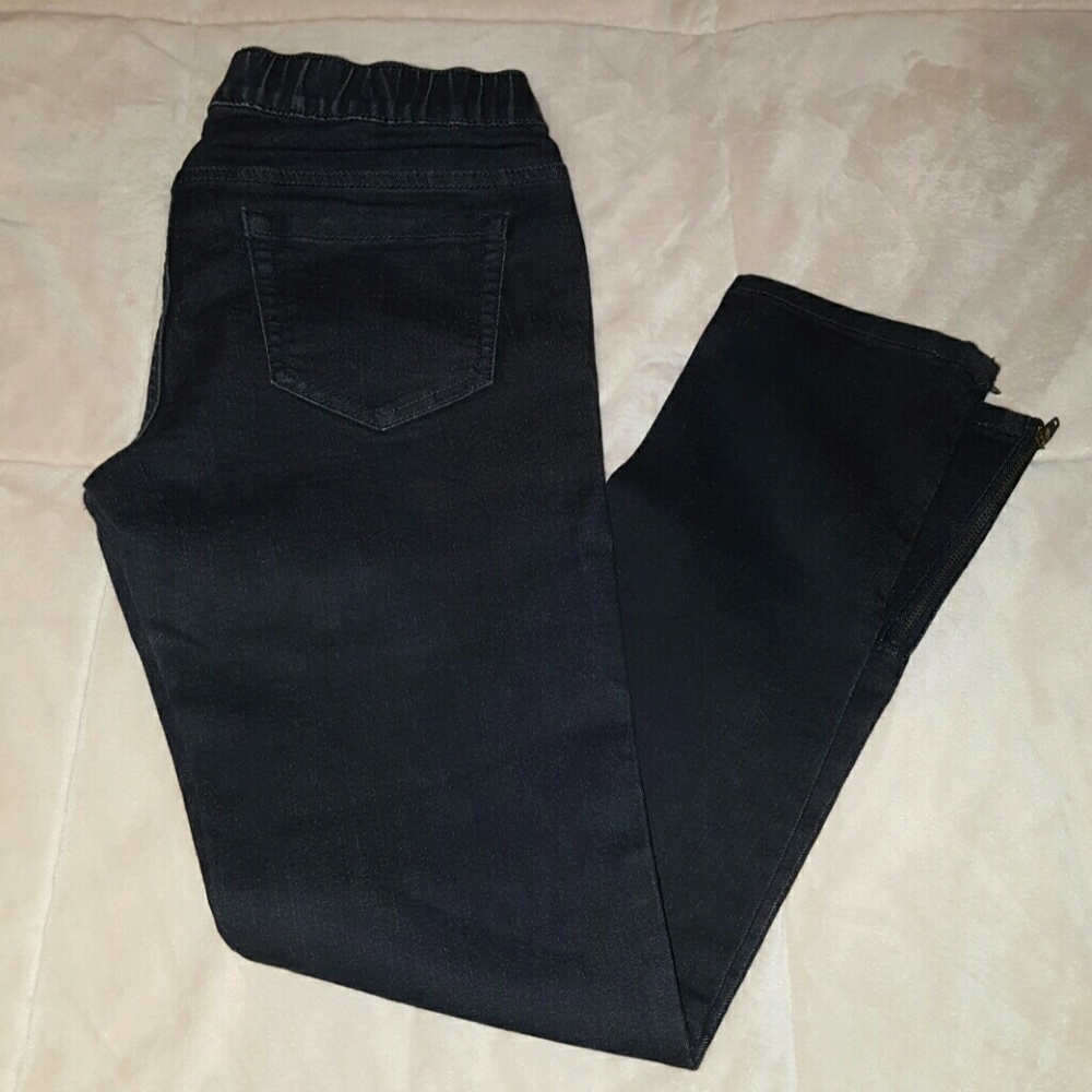 Black stretchy Jeggings with Zipper