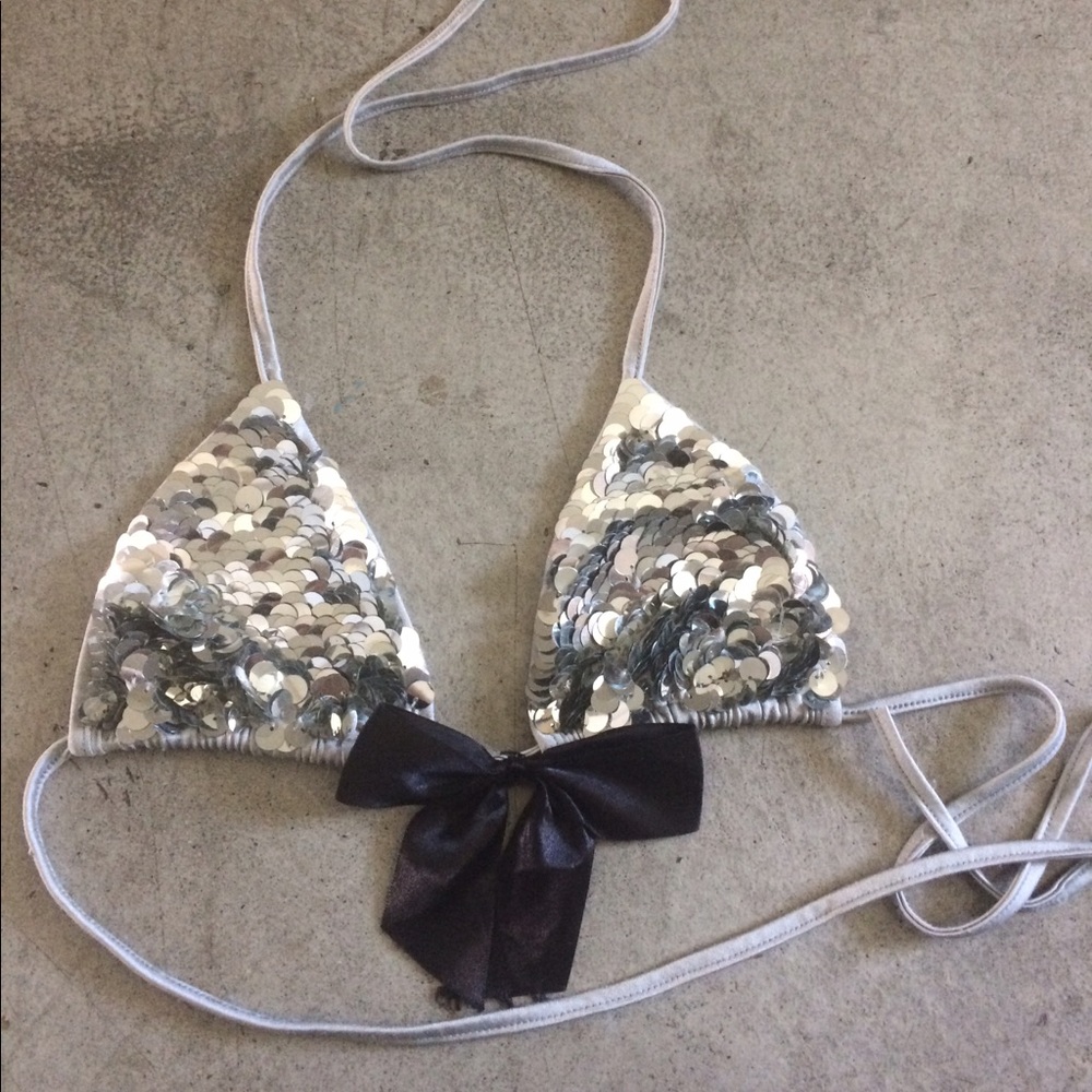🚫SOLD🚫Sparkle disco sequin bikini top💕
