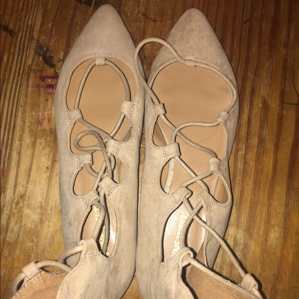 nude flats