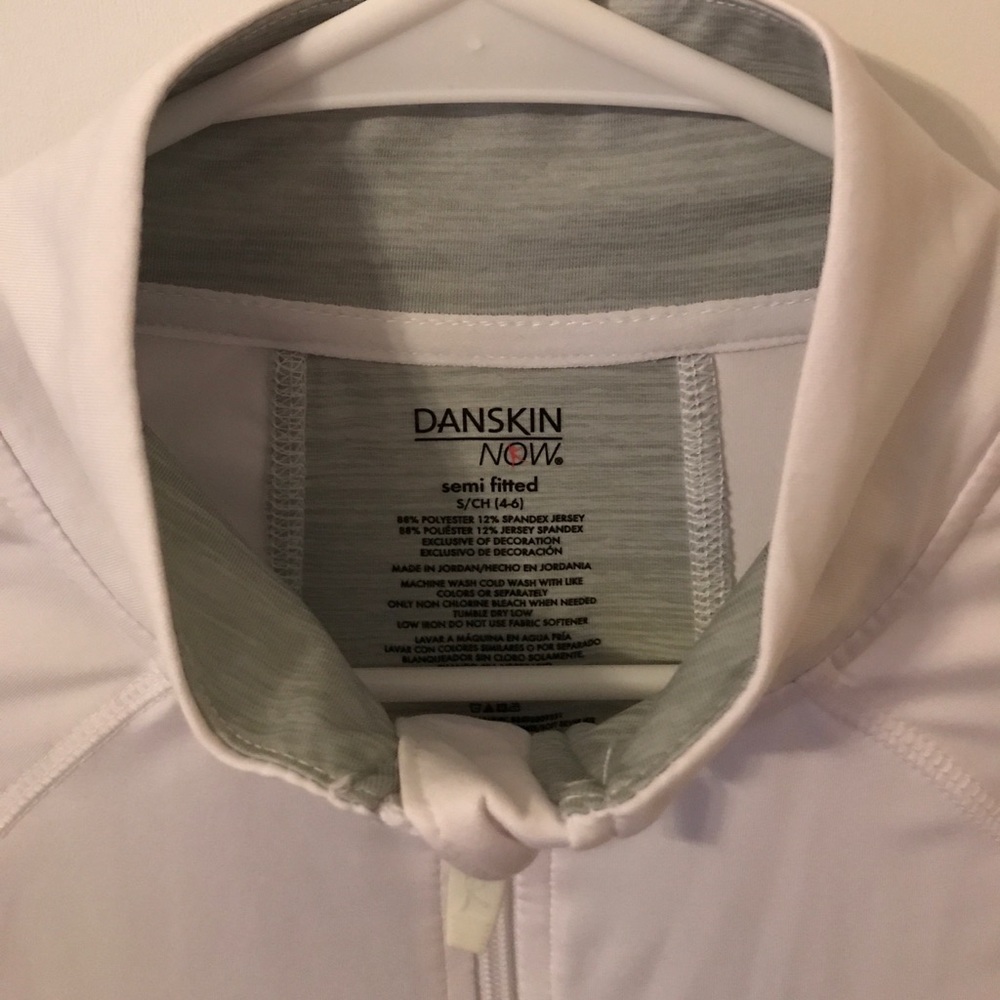 Running Jacket - Picture 2 of 3