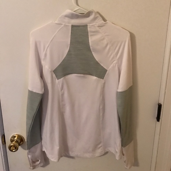 Running Jacket - Picture 3 of 3