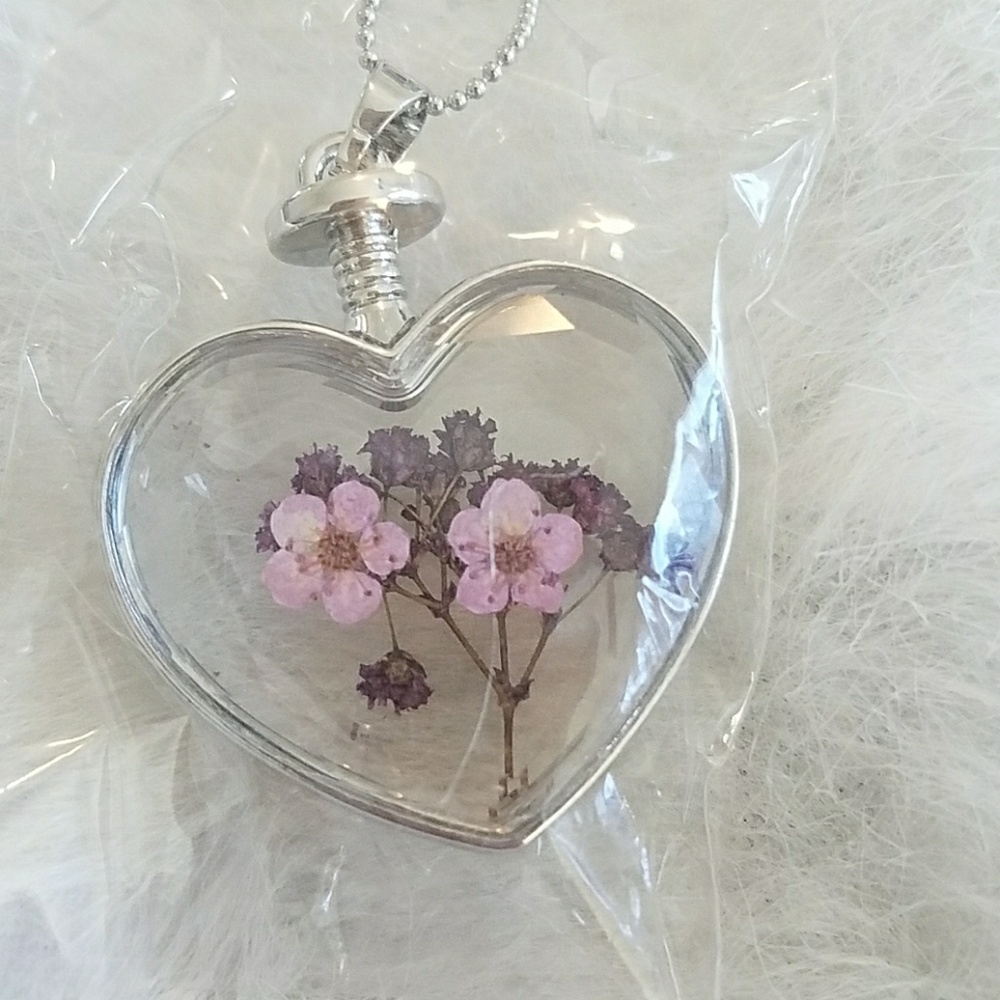 3 FOR $15. Dried Flower Necklace-colors vary - Picture 3 of 8