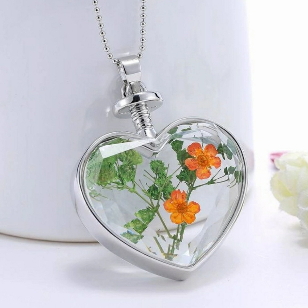 3 FOR $15. Dried Flower Necklace-colors vary - Picture 7 of 8