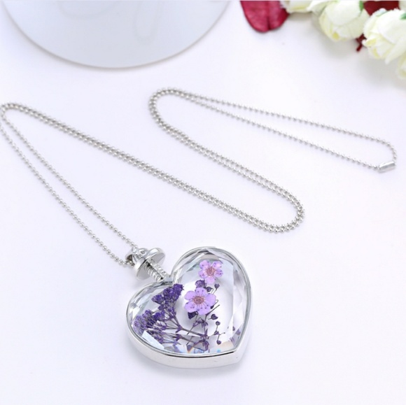 3 FOR $15. Dried Flower Necklace-colors vary - Picture 2 of 8