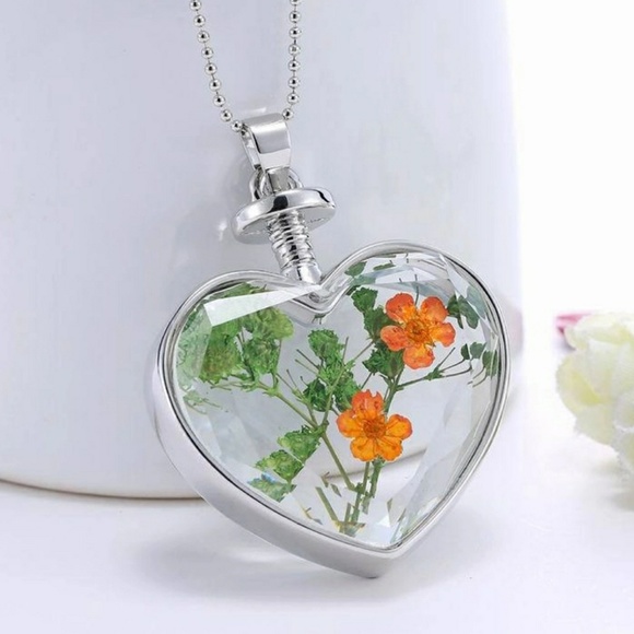 3 FOR $15. Dried Flower Necklace-colors vary - Picture 7 of 8