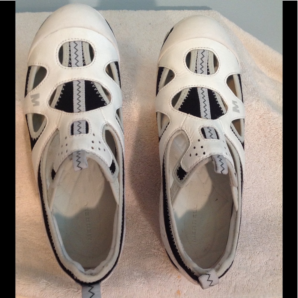 Merrill White & Black Athletic Shoes. Excellent