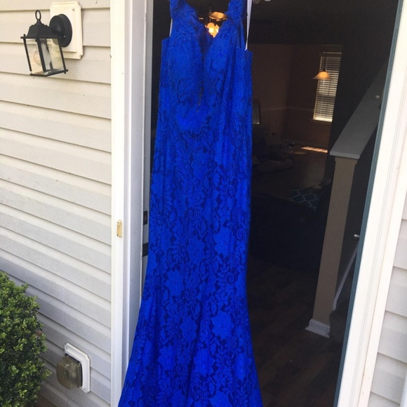 Formal/prom dress - Picture 1 of 3