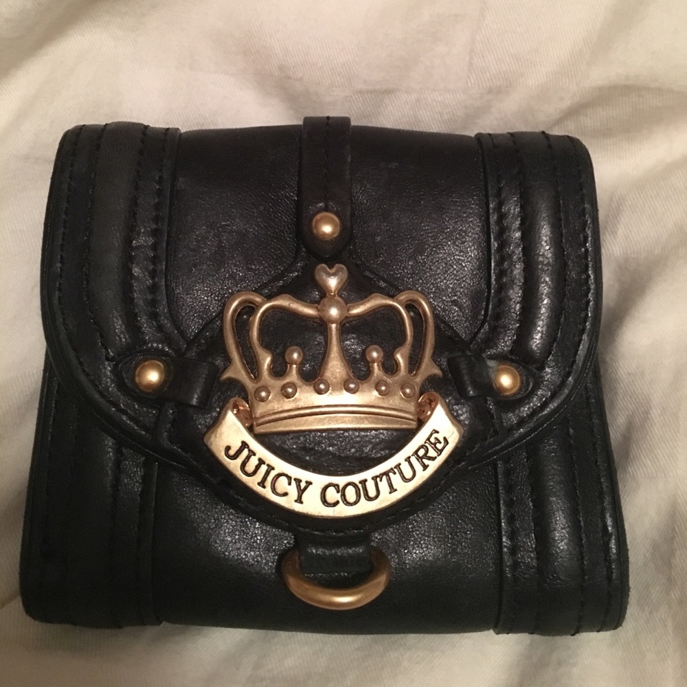 black leather  juicy couture wallet