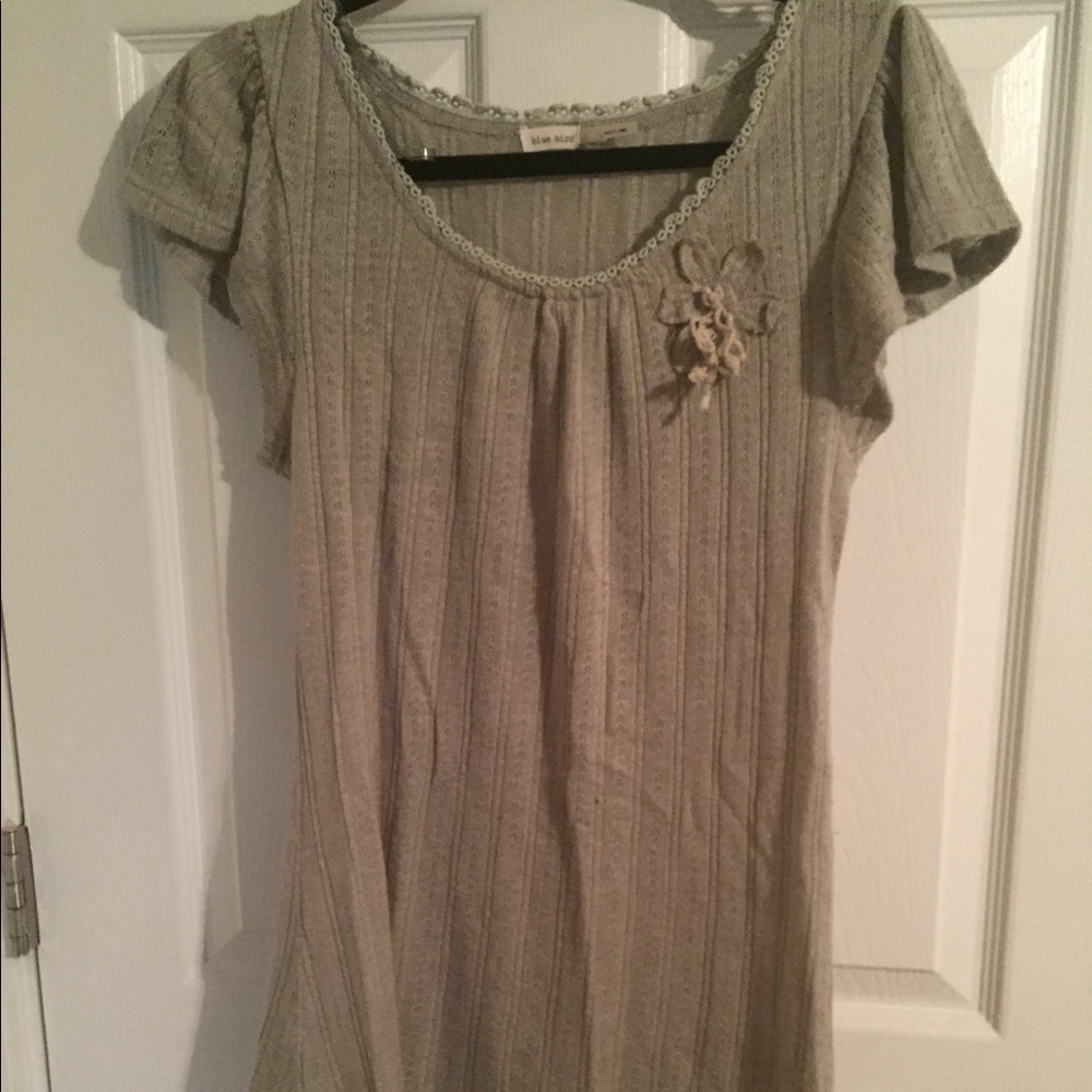 Sweet lace detailed shirt