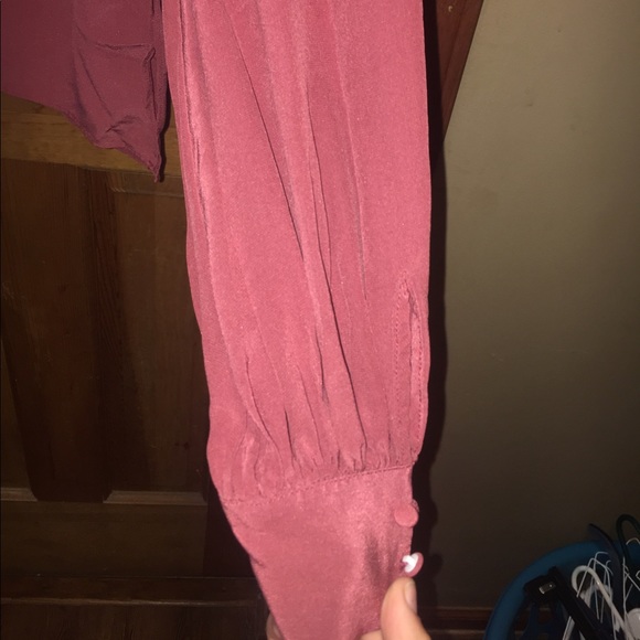 blouse - Picture 2 of 2