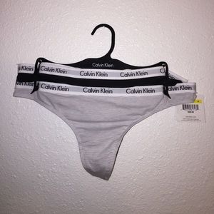 Calvin Klein 2 pk Thongs
