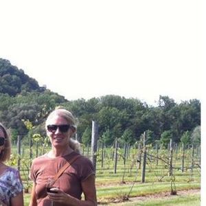 Meet your Posher, Leslie