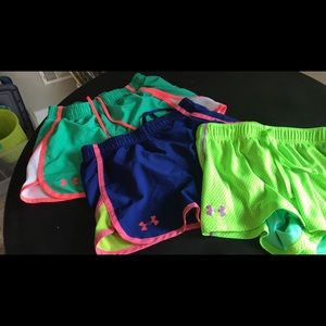 Girls UA shorts. Size M.