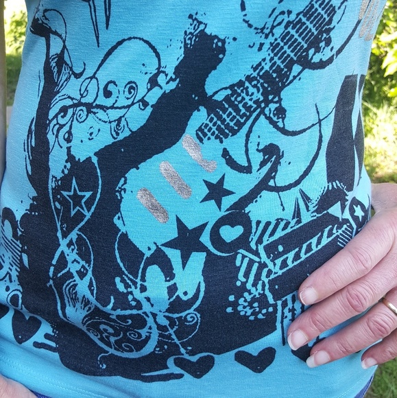 Juniors Blue "Rock" Tee - Picture 3 of 5