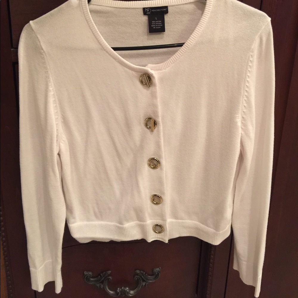 white crop sweater