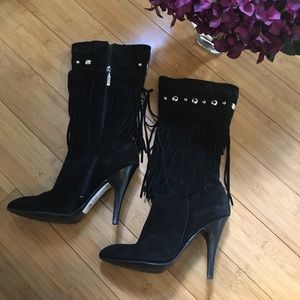Guess by Marciano fringe suede black leather heels