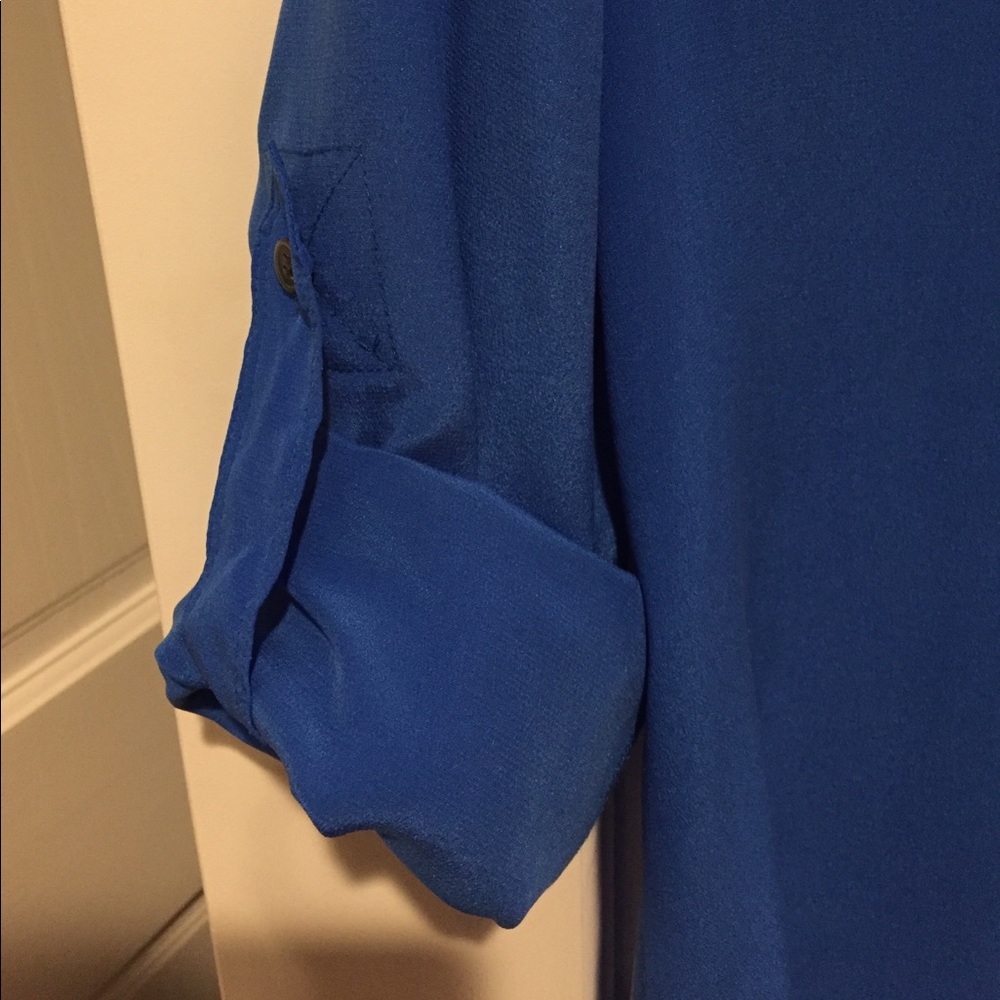 Button-up blouse - Picture 4 of 4