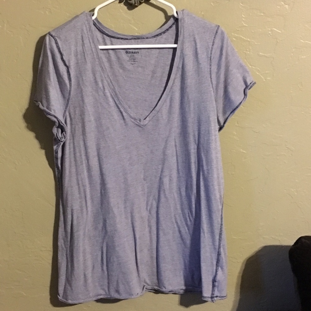 Bundle 2 v-neck t-shirts. Old Navy. Large