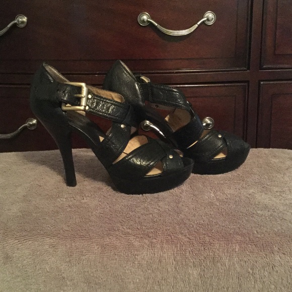 Black Michael Kors sandals, size 7. - Picture 1 of 5