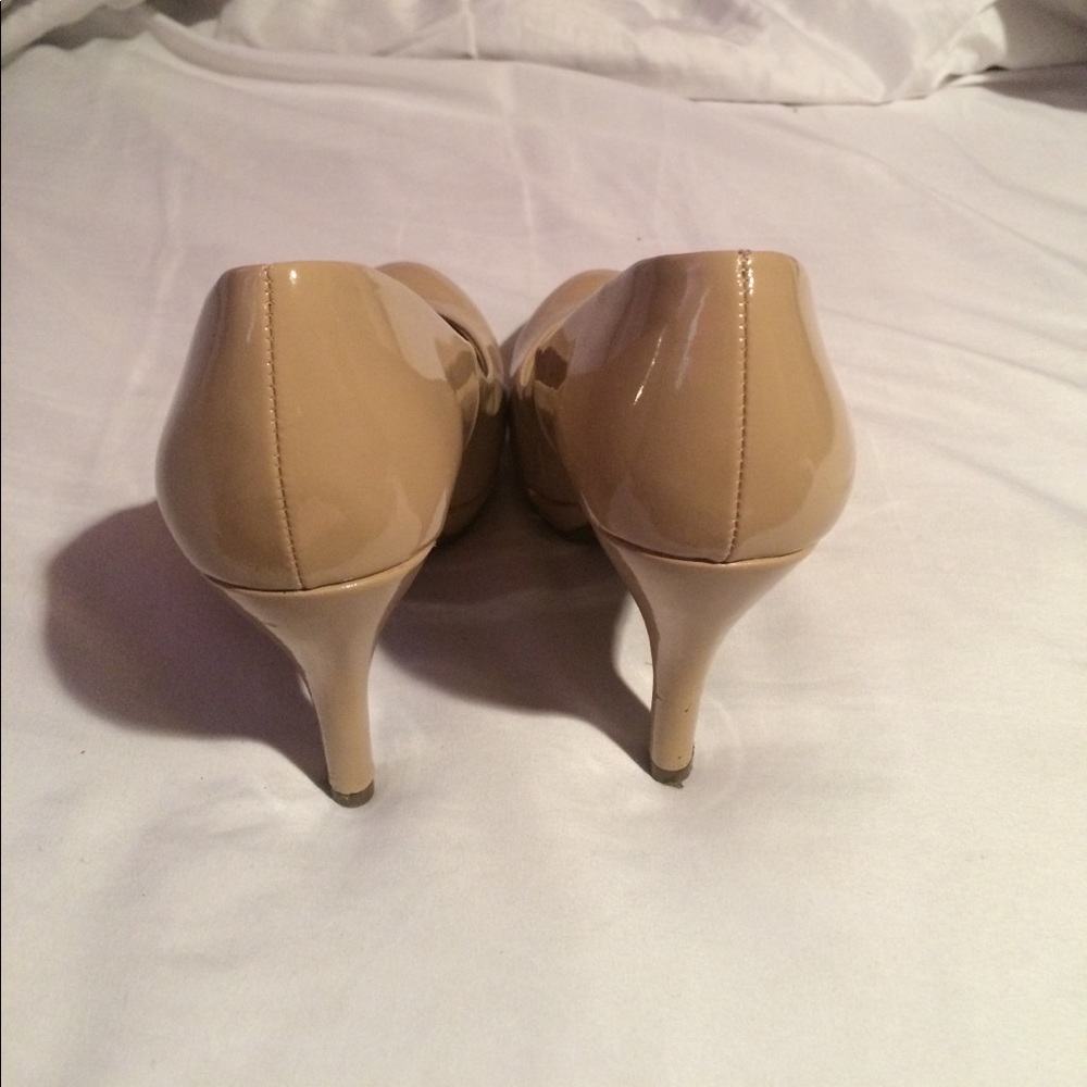 Nude heels - Picture 3 of 4
