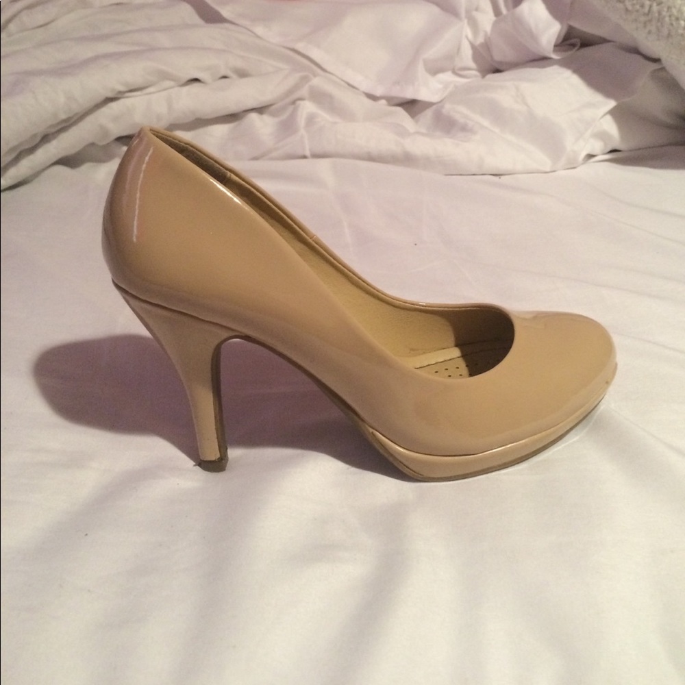 Nude heels - Picture 4 of 4