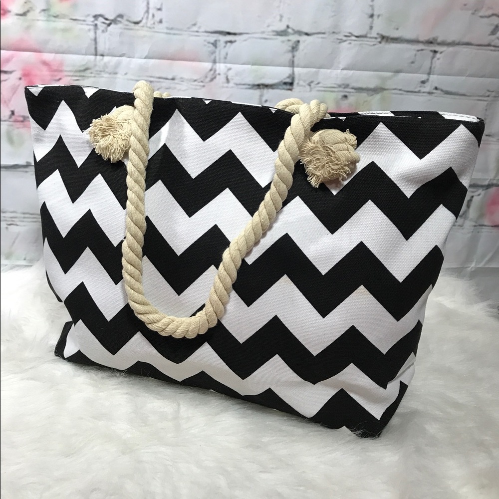 Black & White Chevron Tote