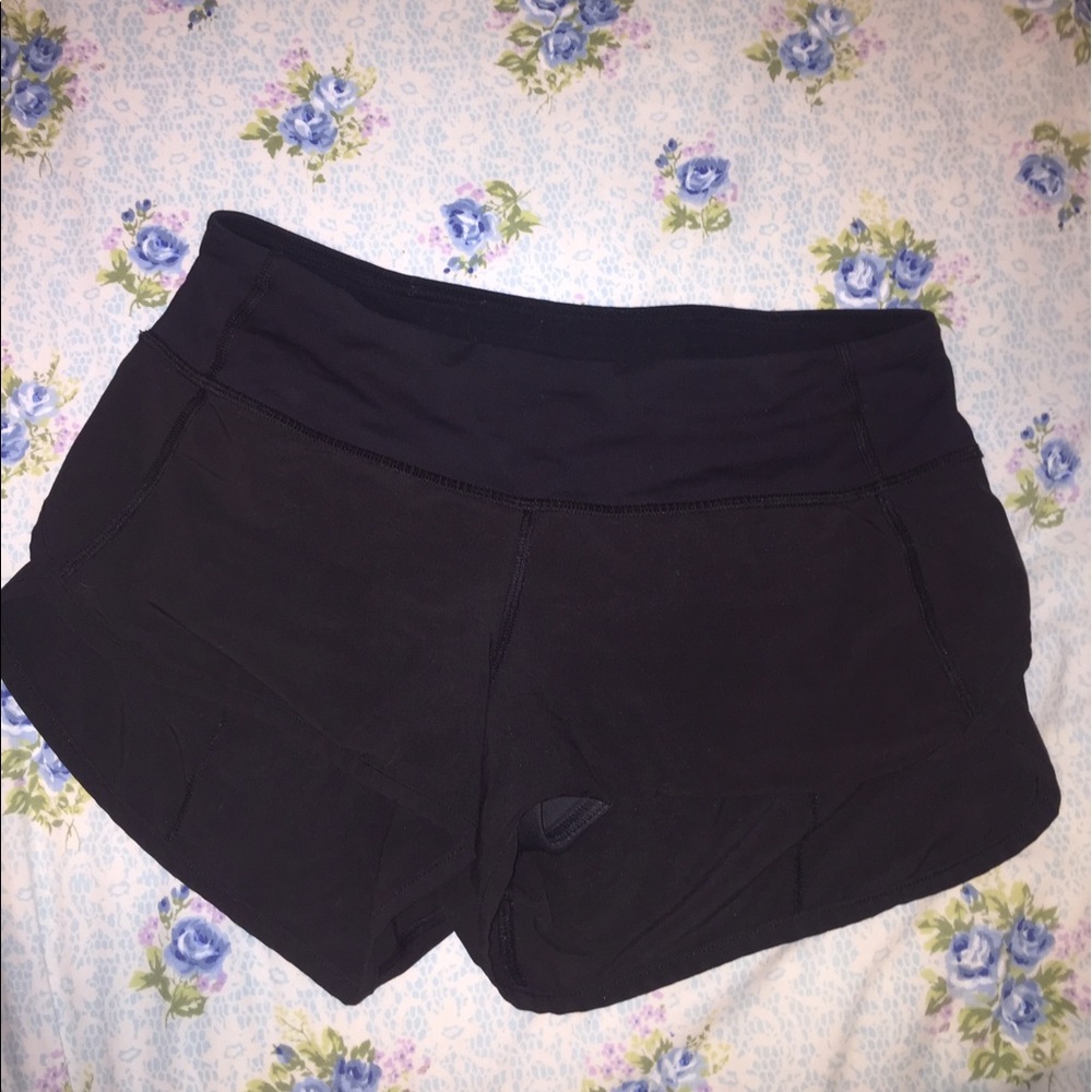 black lulu lemon shorts