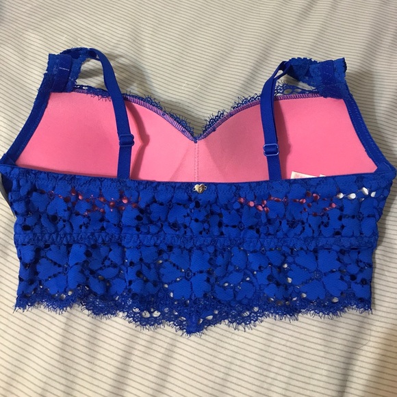 Brand New Victoria's Secret Push Up bra - Picture 2 of 4