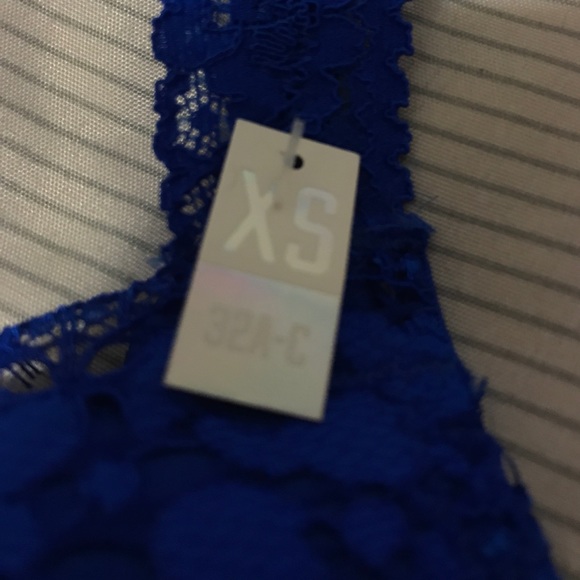 Brand New Victoria's Secret Push Up bra - Picture 4 of 4