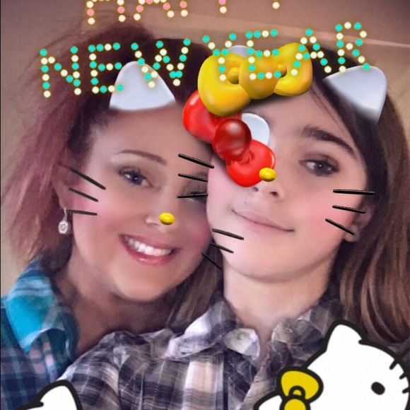 Meet your Posher, Lyra - Picture 4 of 4