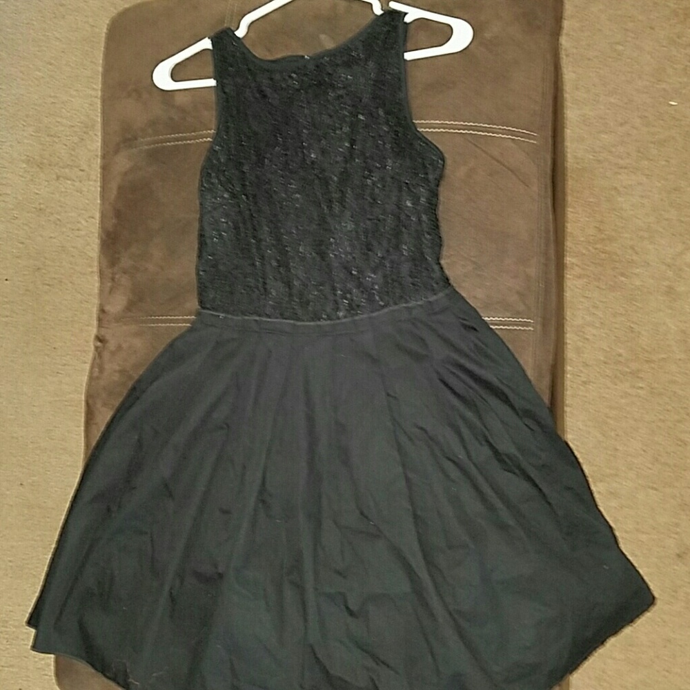 Black Speechless dress