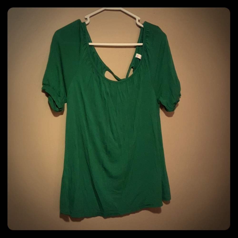 🌻Green Scoop Neck Top🌻