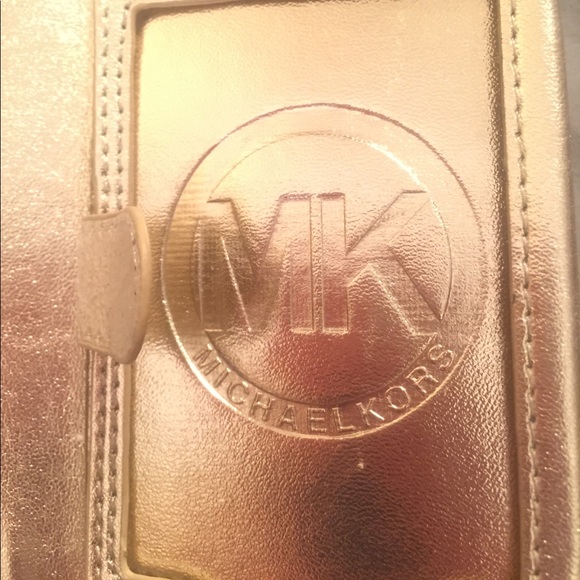 Michael Kors wristlet - Picture 3 of 4