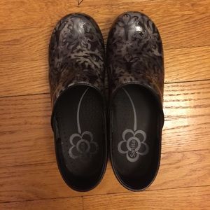 Sanita Clogs Size 38, Minimal Wear