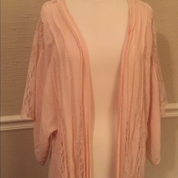 Band of Gypsies Long Pink Lace Kimono - Picture 2 of 6