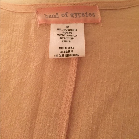 Band of Gypsies Long Pink Lace Kimono - Picture 6 of 6