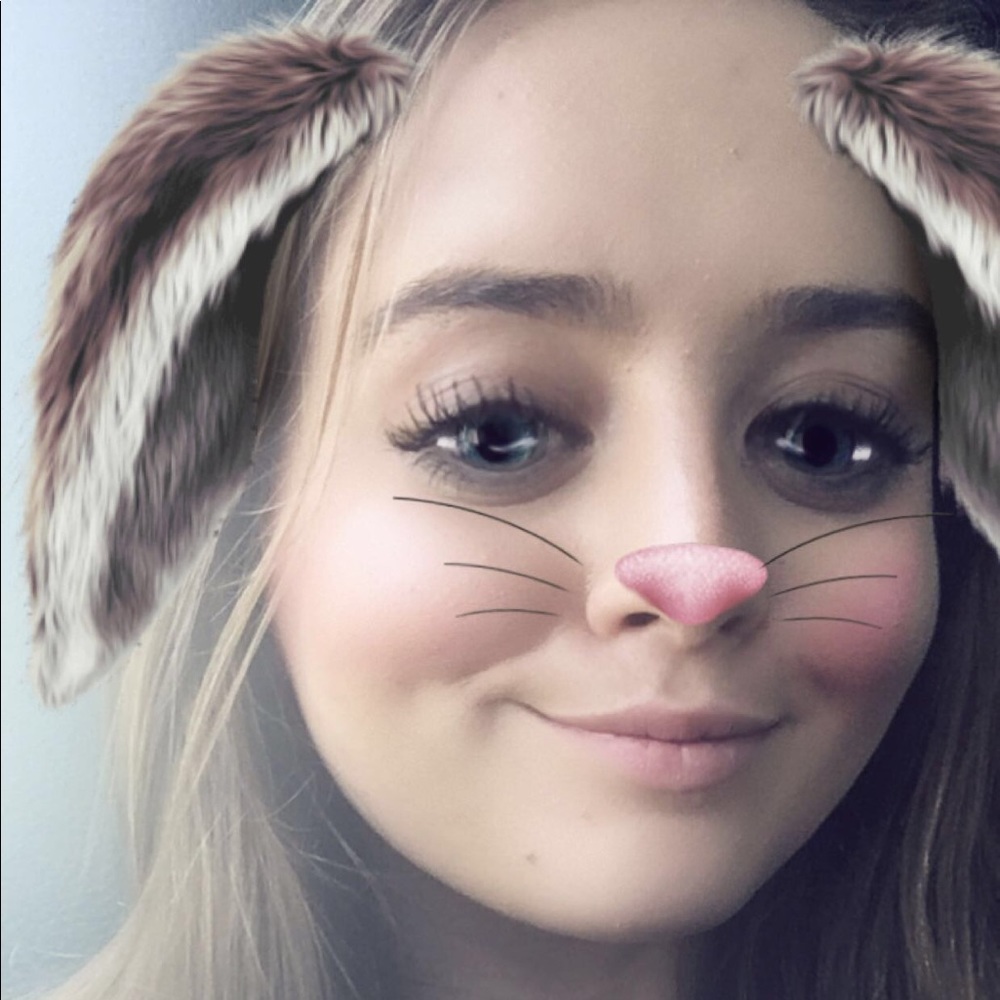 Meet your Posher, Cadie