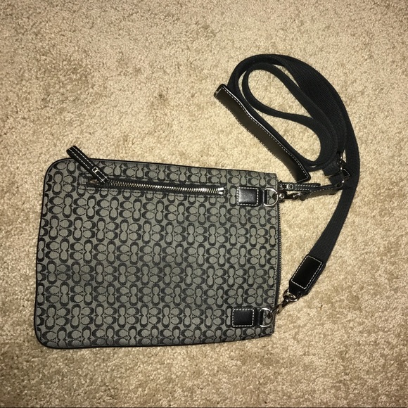 Coach Crossbody Bag - Picture 2 of 2