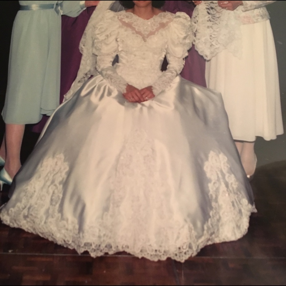 Vintage wedding gown