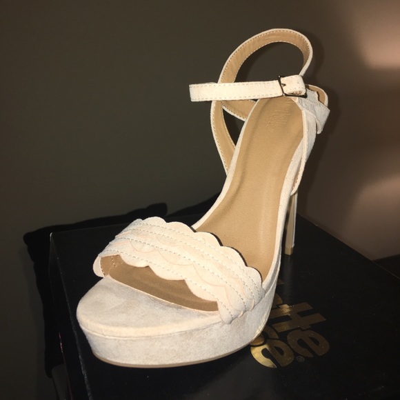 Sandal Heel with ankle strap - Picture 2 of 4