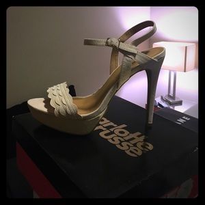 Sandal Heel with ankle strap