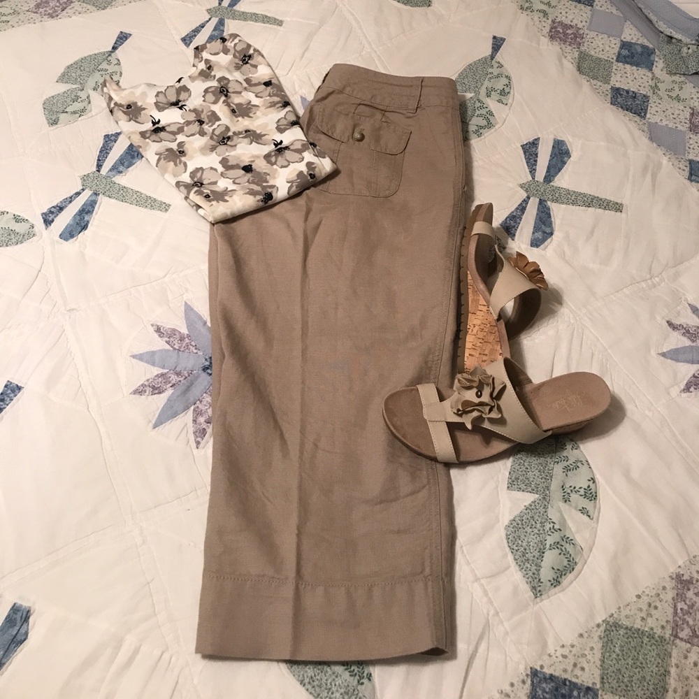 Ann Taylor capris pants