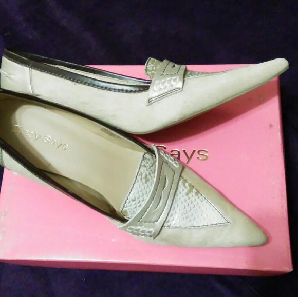 Cindy Says Pumps - Picture 2 of 4
