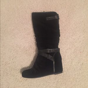 Like new Aldo wedge heel Boots