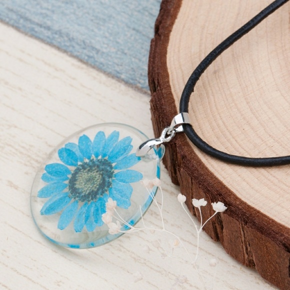 ANY 4 JEWELRY ITEMS FOR $20!! - Picture 5 of 8