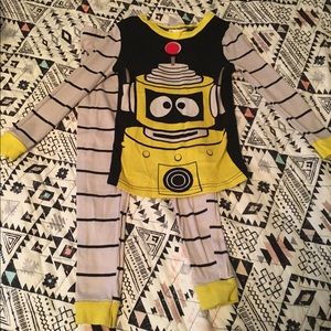 Yo gabba gabba pajamas 2 sets 3t