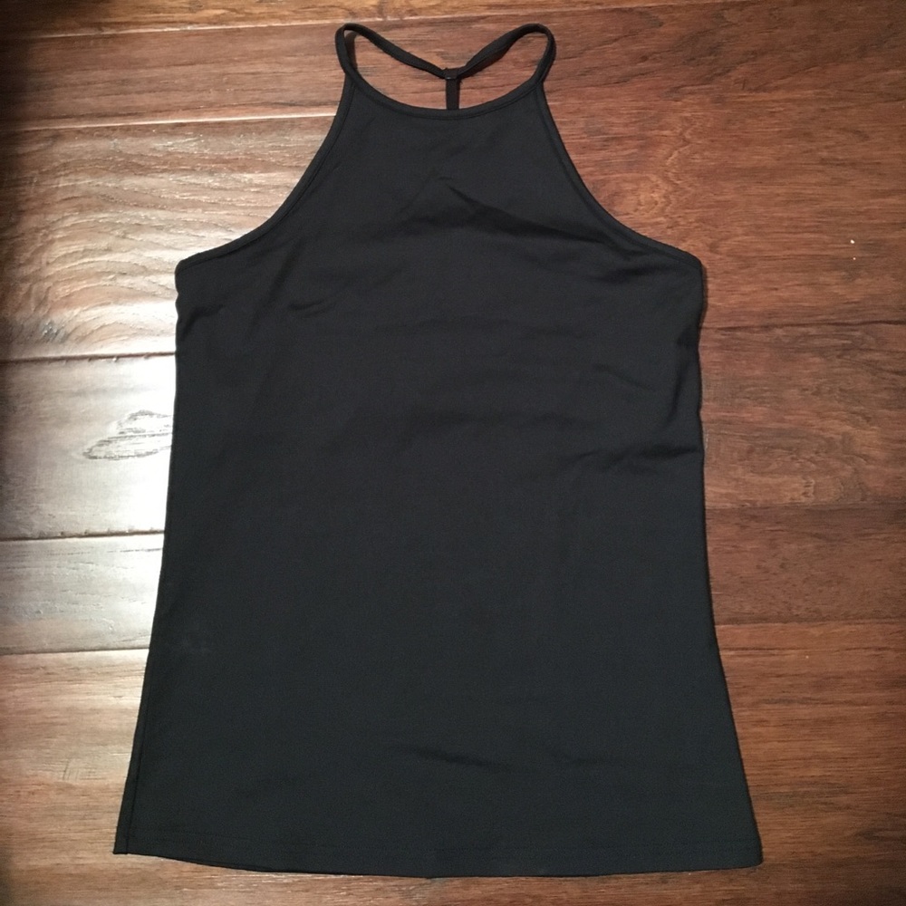 Anna Kaiser halter yoga top