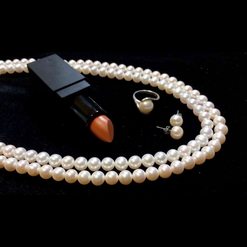 Beautiful pearl necklace