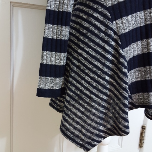 Tru Self Top - Picture 4 of 7